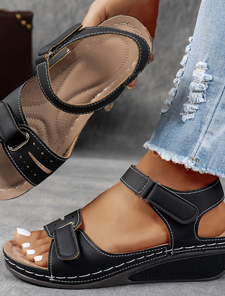 Célina Trendy Orthopaedic Sandal - Black