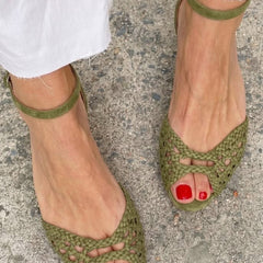 Isadora Woven Golden Sandals - Olive