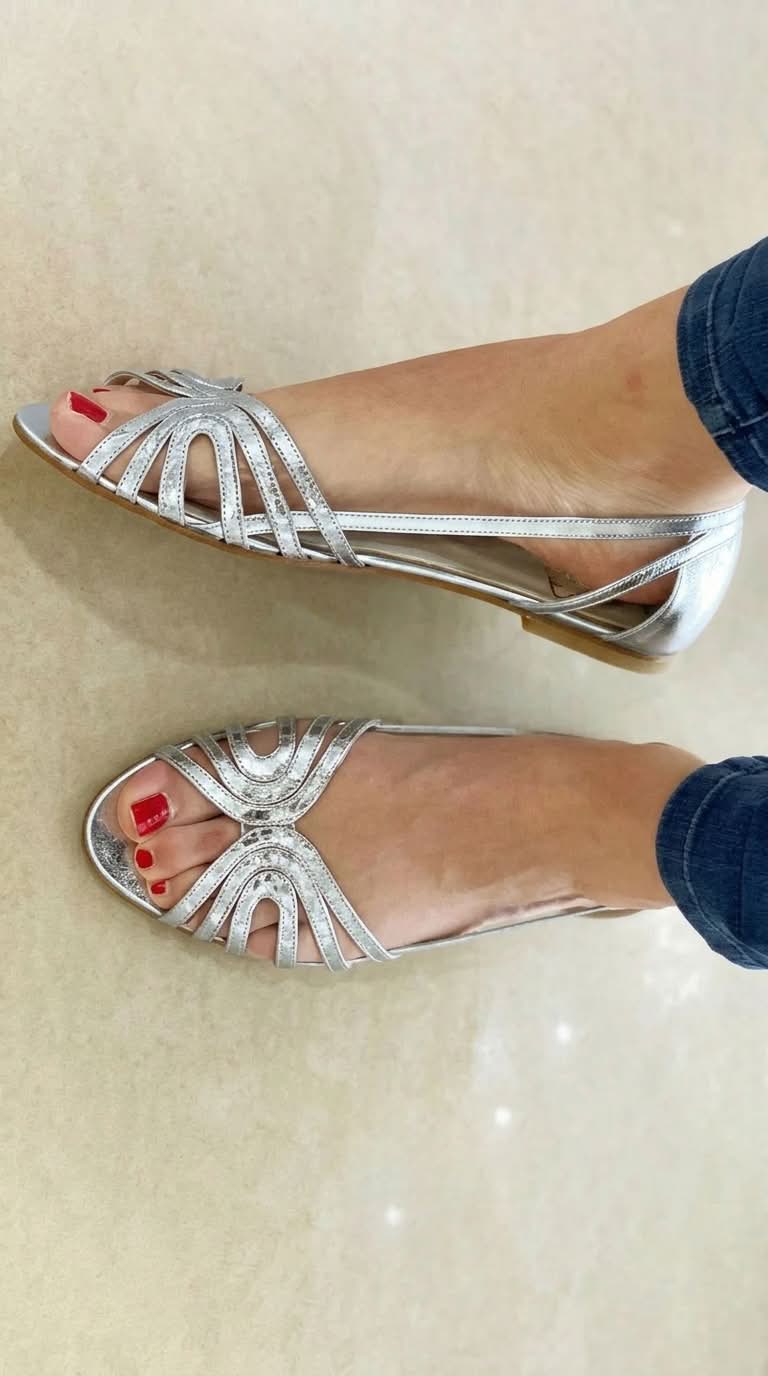 Eleonora Golden Light Sandals - Silver