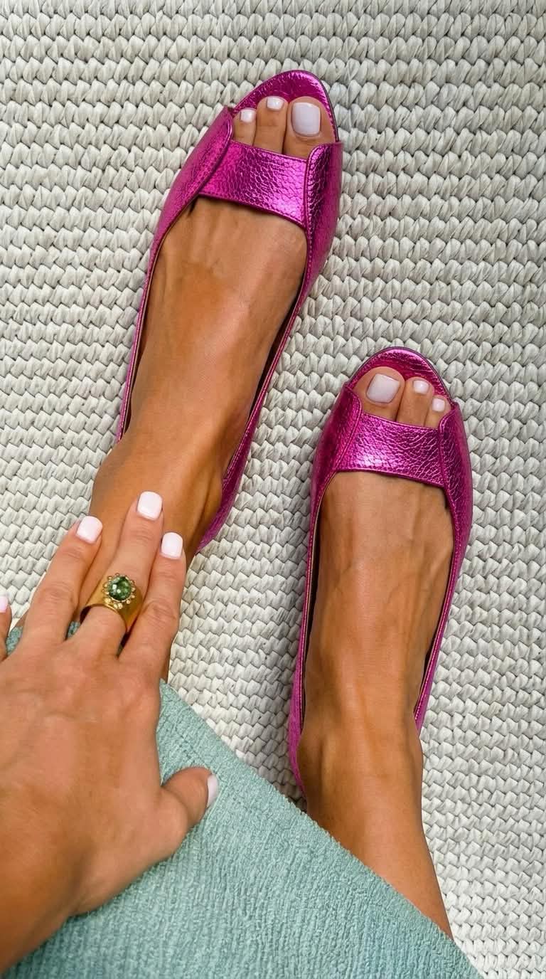 Adelina Chic Golden Sandals - Pink