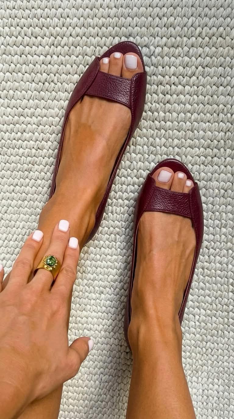Adelina Chic Golden Sandals - Burgundy