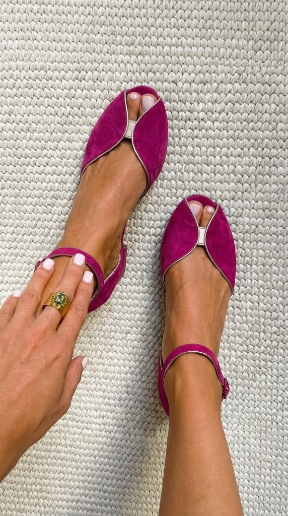 Olivia Suede Comfort Sandals - Fuchsia